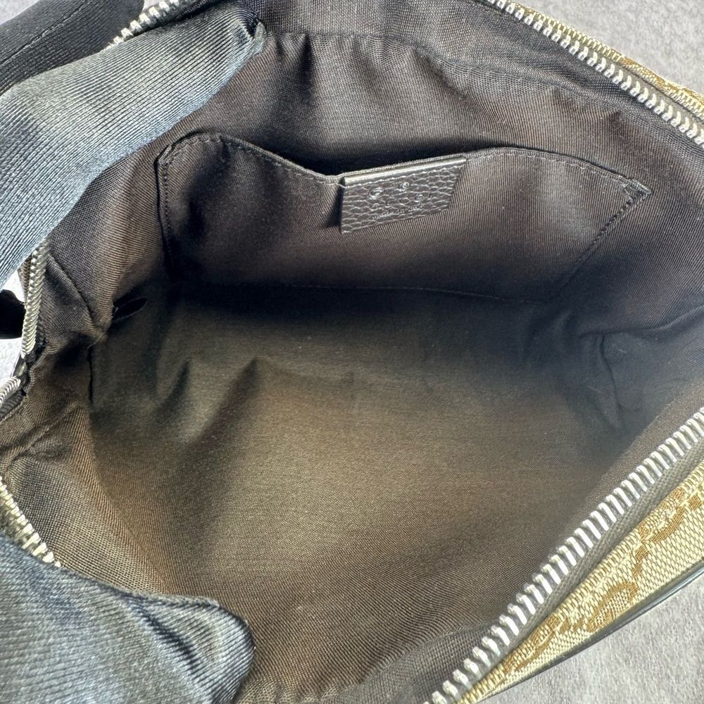 Gucci Beige and Brown Monogram Bag - Picture 9 of 13